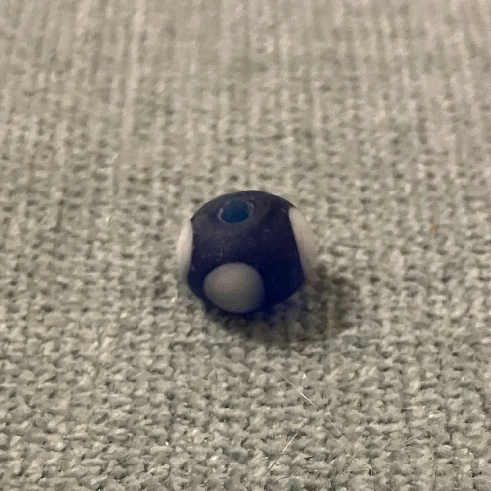 Bead